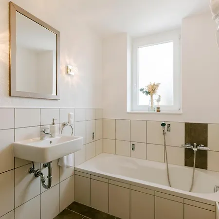 Guest house Memory - Ferienapartments & - Mediterraner Flair In Der Rhoen *