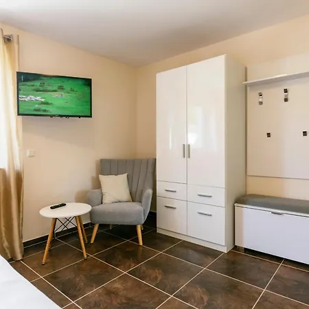 Memory - Ferienapartments & - Mediterraner Flair In Der Rhoen