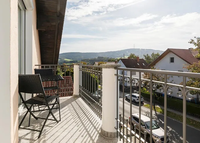 بيت ضيافة Memory - Ferienapartments & - Mediterraner Flair In Der Rhoen 3*